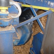 Dialkovo riadený šnekový dávkovač v linke biomasy v elektrárni